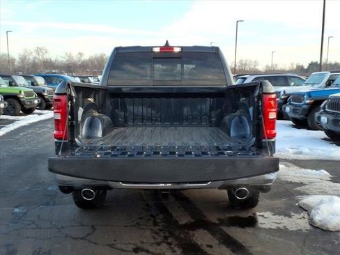 New 2026 RAM 1500 4x4 Crew Cab image 20