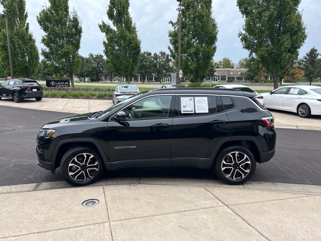 Used 2024 Jeep Compass Limited AWD/4WD image 4