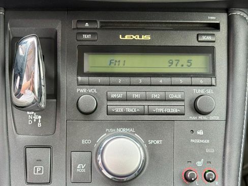 Used 2011 Lexus CT 200h Premium FWD image 21