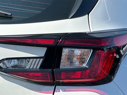 Certified 2025 Subaru Impreza 2.0i image 29