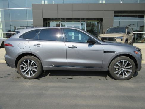 Used 2024 Jaguar F-PACE R-Dynamic S AWD/4WD image 12