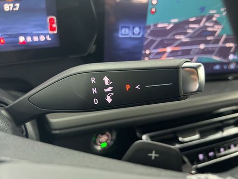 New 2026 Chevrolet Traverse LT w/ Enhanced Driving Package image 15