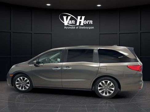 Used 2023 Honda Odyssey EX-L image 4