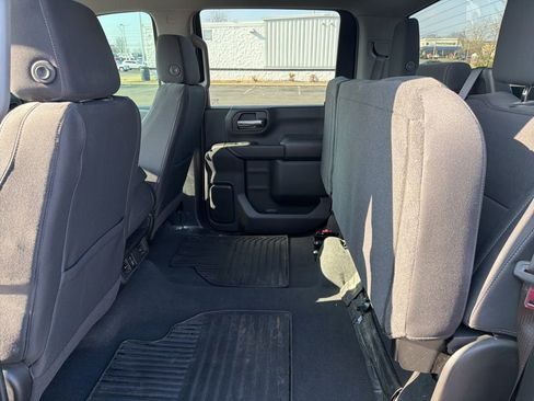 Certified 2025 Chevrolet Silverado 2500 Custom w/ Custom Value Package image 15