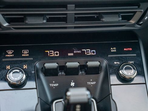 Used 2023 Porsche 911 Carrera image 20