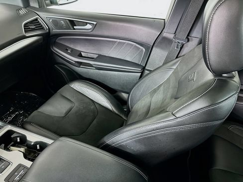 Used 2022 Ford Edge ST AWD/4WD image 25