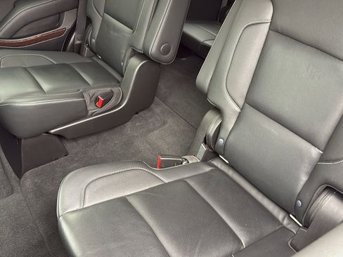 Used 2020 GMC Yukon SLT image 31