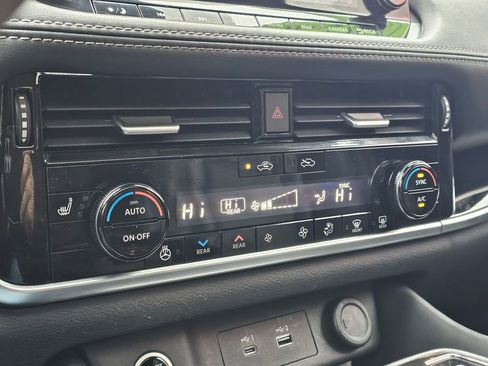 Certified 2023 Nissan Rogue SL w/ SL Premium Package image 24