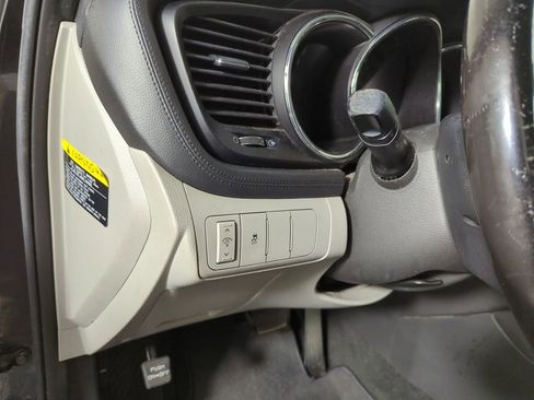 Used 2011 Kia Optima EX image 25