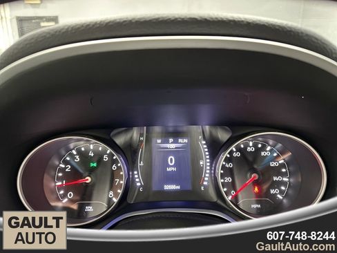 Used 2019 Jeep Compass Latitude image 9