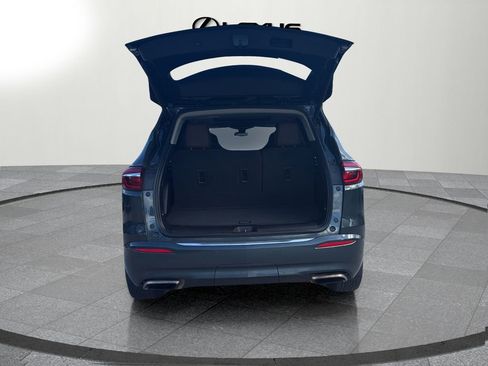 Used 2020 Buick Enclave Avenir w/ Avenir Technology Package image 16