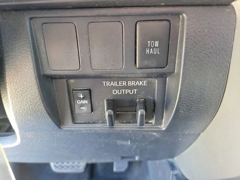 Used 2020 Toyota Tundra SR5 image 26