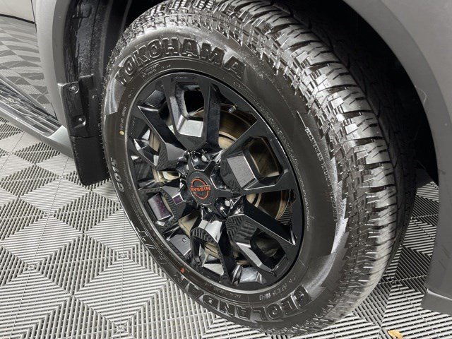 Used 2026 Nissan Armada PRO-4X AWD/4WD image 12