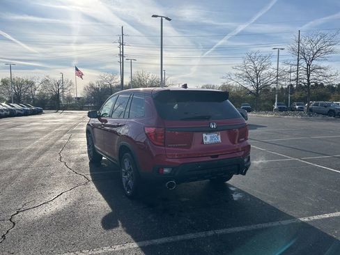 Used 2023 Honda Passport EX-L image 3