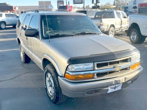 Used 2002 Chevrolet Blazer LS w/ Preferred Equipment Group image 30