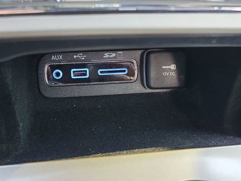 Used 2017 Jeep Grand Cherokee Limited image 29