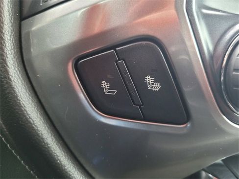 Used 2017 Chevrolet Silverado 1500 LTZ Z71 image 26