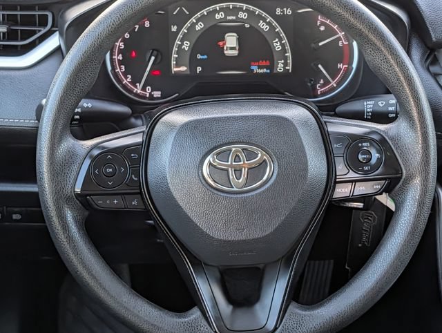 Used 2025 Toyota RAV4 LE AWD/4WD image 13