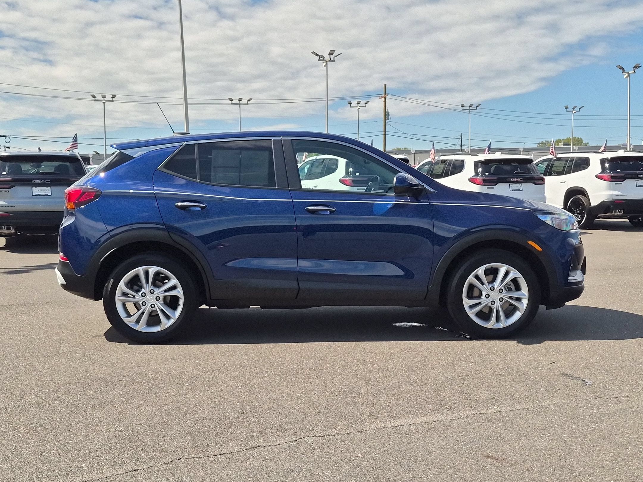 Certified 2023 Buick Encore GX Preferred w/ Cold Weather Comfort Package FWD image 8