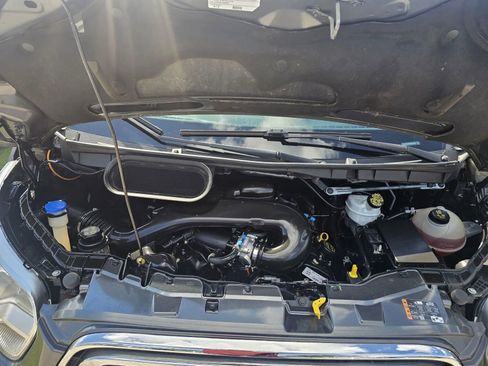 Used 2017 Ford Transit 150 XLT image 19