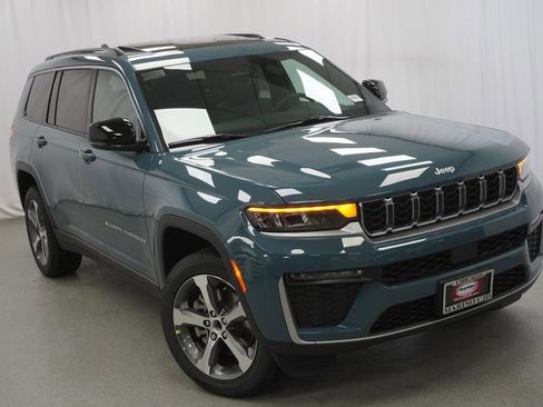 New 2026 Jeep Grand Cherokee L Limited image 8