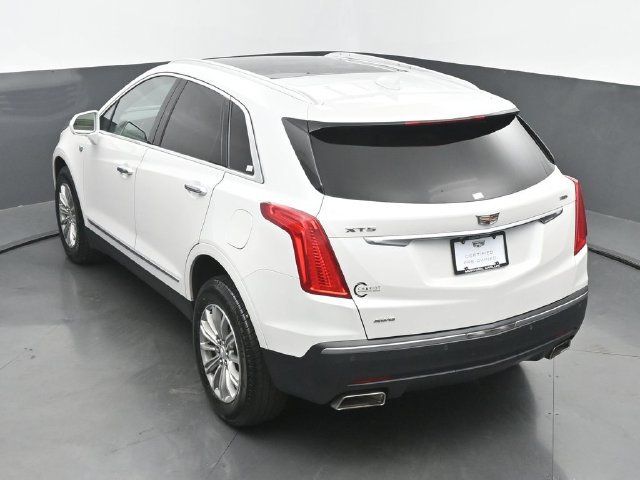 Used 2017 Cadillac XT5 Luxury w/ Driver Awareness Package AWD/4WD image 39