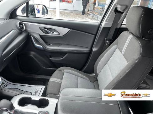 Used 2023 Chevrolet Blazer LT w/ Driver Confidence Package AWD/4WD image 39