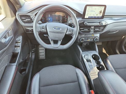 Used 2025 Ford Escape ST-Line FWD image 12