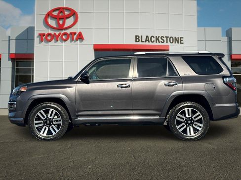 Certified 2016 Toyota 4Runner Limited AWD/4WD image 6
