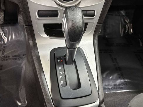 Used 2017 Ford Fiesta SE image 20