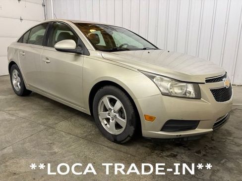 Used 2013 Chevrolet Cruze LT FWD image 1