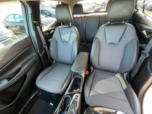 Used 2025 Buick Encore GX Preferred FWD image 34