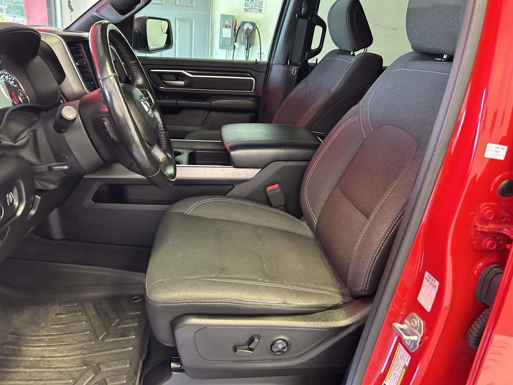 Used 2020 RAM 1500 Big Horn AWD/4WD image 17