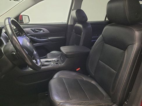 Used 2019 Chevrolet Traverse LT w/ LT Premium Package FWD image 17