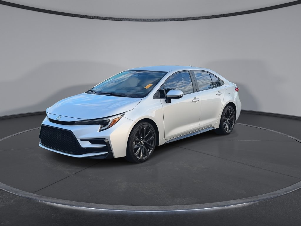 Used 2023 Toyota Corolla SE FWD image 4