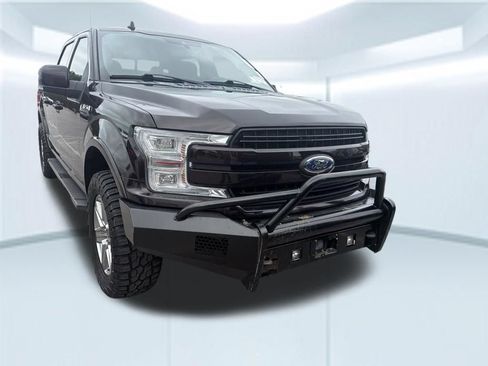 Used 2019 Ford F150 Lariat w/ Equipment Group 502A Luxury AWD/4WD image 4