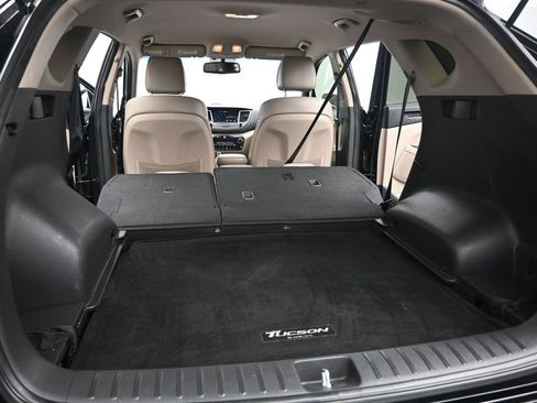 Used 2017 Hyundai Tucson SE Plus w/ Cargo Package FWD image 24