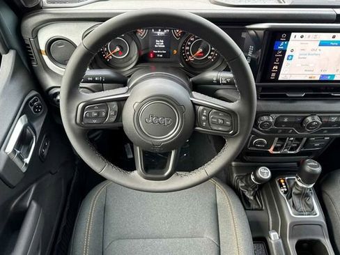 New 2026 Jeep Gladiator Sport image 14