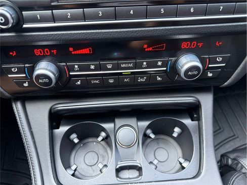 Used 2015 BMW M5 RWD image 20