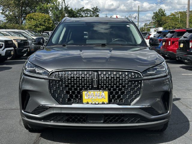 Certified 2025 Lincoln Aviator Reserve w/ Illumination Package AWD/4WD image 2