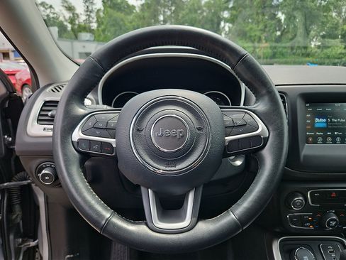 Used 2018 Jeep Compass Latitude w/ Popular Equipment Group AWD/4WD image 20