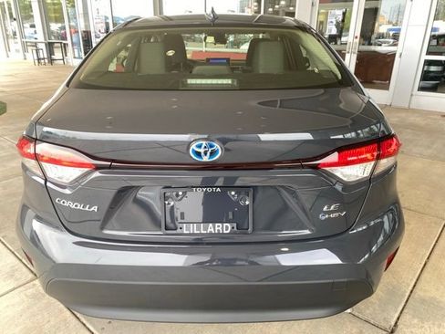 Certified 2025 Toyota Corolla LE AWD/4WD image 10