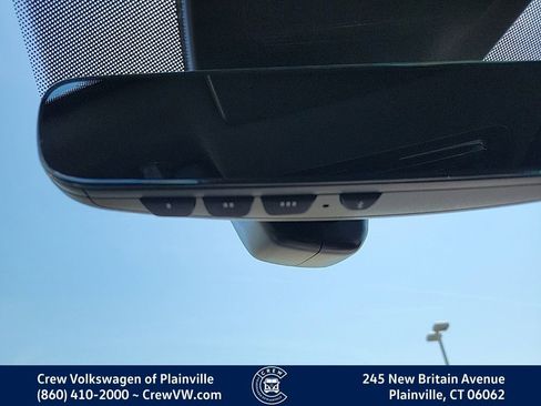 Certified 2024 Volkswagen Atlas Cross Sport SE AWD/4WD image 11