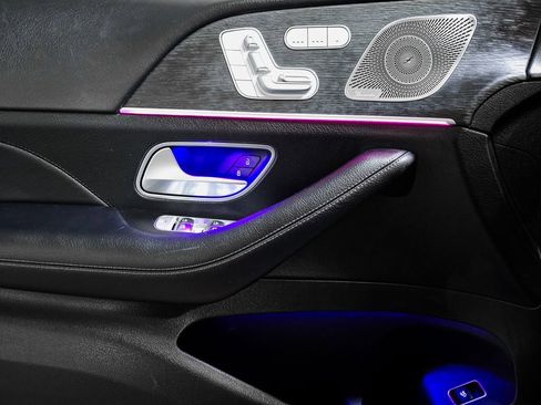 Used 2022 Mercedes-Benz GLS 450 4MATIC image 18