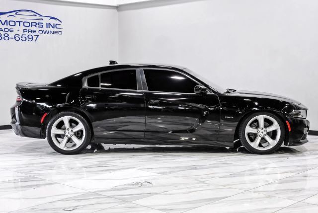 Used 2018 Dodge Charger R/T RWD image 8