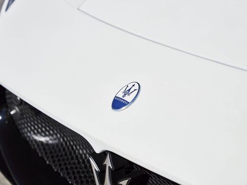 Used 2023 Maserati MC20 Coupe image 8