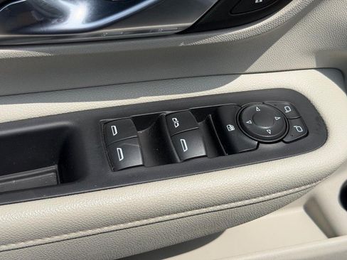 Used 2020 GMC Terrain Denali w/ Denali Premium Package AWD/4WD image 16