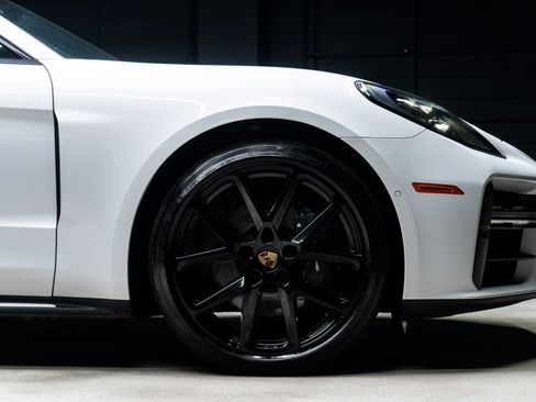 Used 2025 Porsche Panamera 4 AWD/4WD image 11