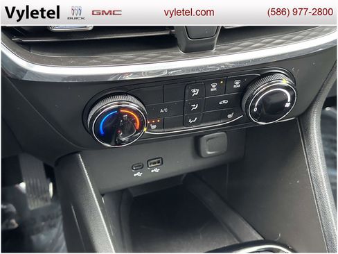 Used 2024 Buick Encore GX Preferred w/ Comfort Package image 25