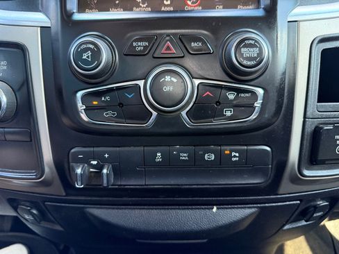 Used 2015 RAM 2500 SLT w/ Protection Group image 24